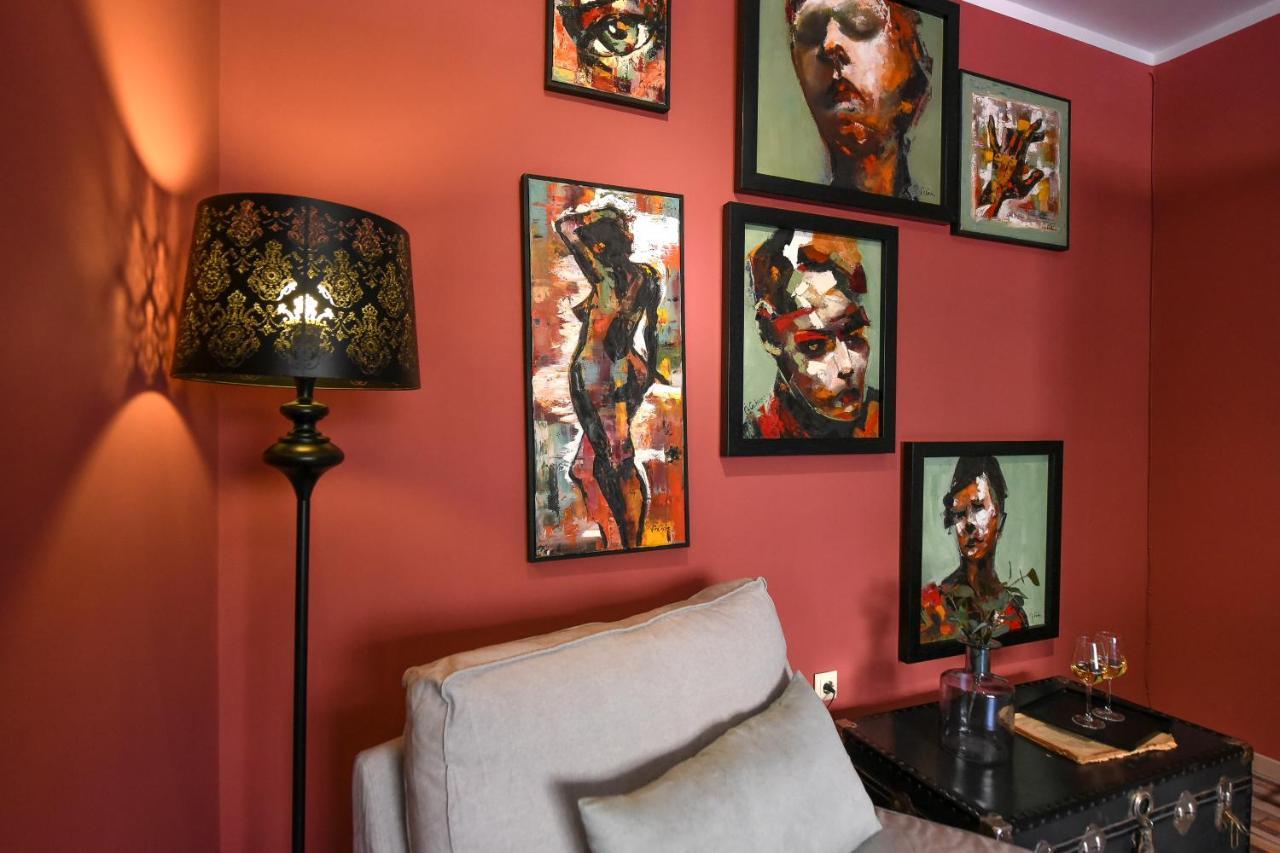 Captivating Old Town Apartment Boekarest Buitenkant foto